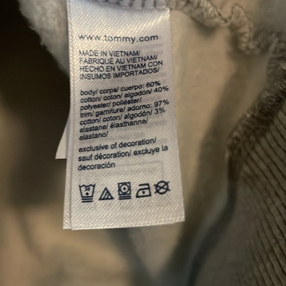 Tommy Hilfiger sweatshirt - Picture 4 of 4